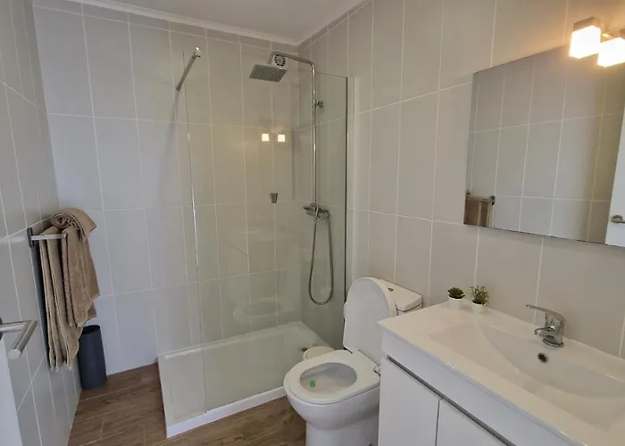 Santa Cruz * Santa Cruz das Flores